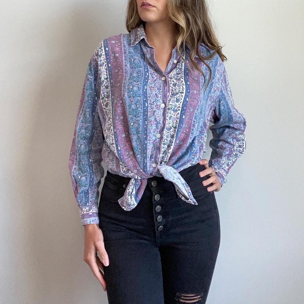 🌷80s floral button down 🌷SOLD